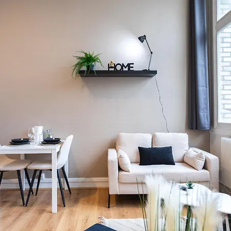 Hyper Centre * Τουρ